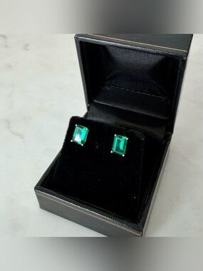 Lab emerald earrings - like new!